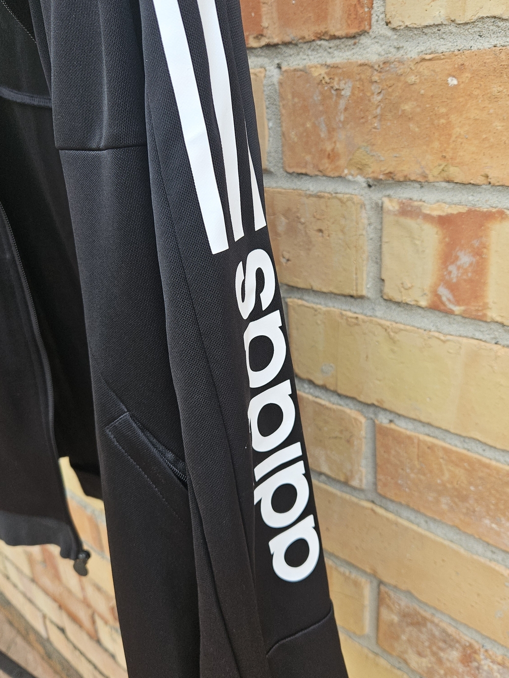 Adidas Jacket - Picture 5 of 8